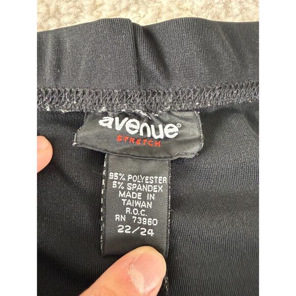 Avenue Plus Size 22/24 Minimalist Midi Stretch Skirt Black Pull On Casual - Picture 5 of 7